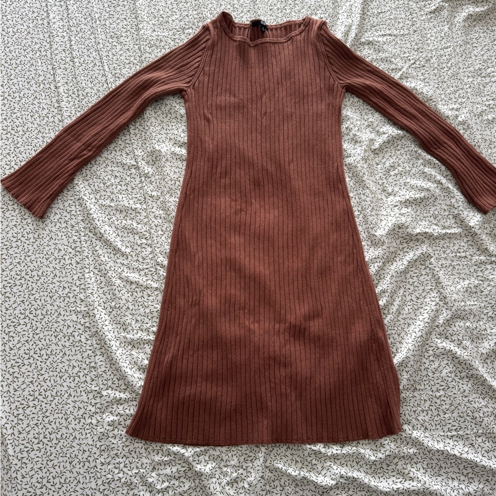 Uniqlo 3/4 Long Sleeve Ribbed Dress in Brown 4 for $20